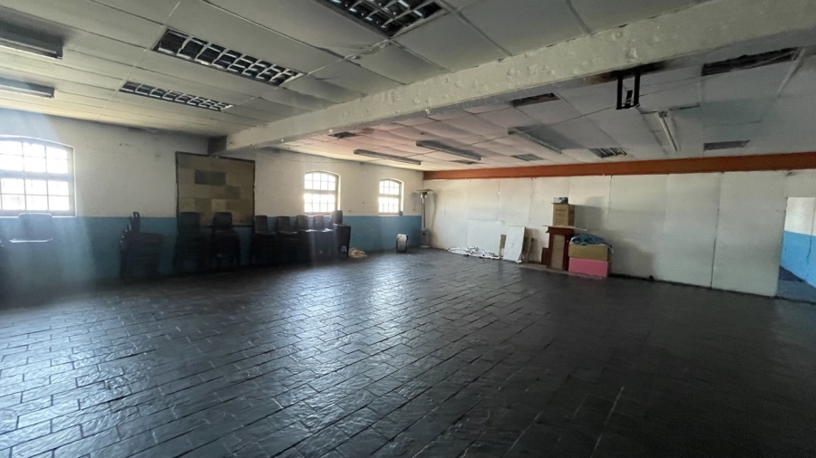 To Let commercial Property for Rent in Woodstock Western Cape